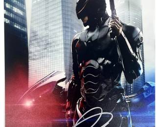 Joel Kinnaman Autographed Robocop Photo