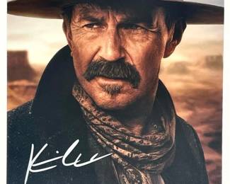 Kevin Costner Signed Horizon Photo with CoA