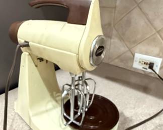 Vintage Sunbeam Mixmaster Stand Mixer