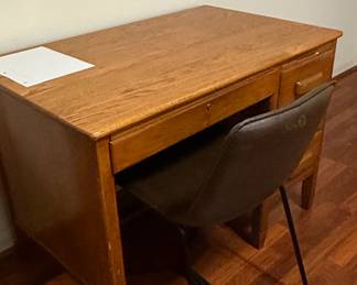 Vintage Oak Teachers Desk