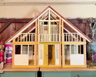 Barbie doll house