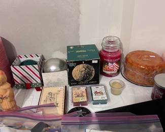 Vtg fresh some Yankee candles some cake made candles