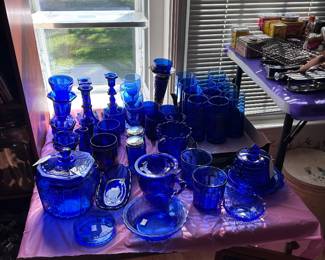 Vtg Cobalt blue glass