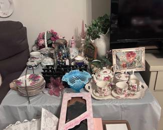 Vtg. Tea serve set, a assortment of porcelain pottery