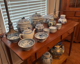 A room full of blue and white