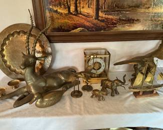Wonderful array of brass items