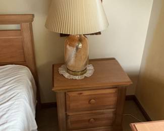 Night stand with lamp..stand $58