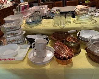 Pyrex and anchor hocking bakeware