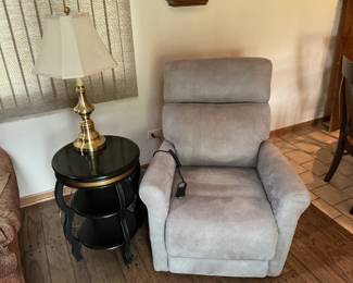 Electric recliner. Is 40” h x 41” d x 33” w.  The round end table is 18” round x 26.5” h