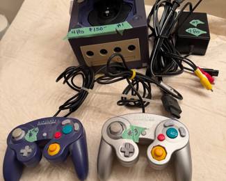 Nintendo game box with handheld boxes