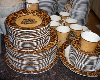 Victoria & Beale "Wild Kingdom" 78 Pieces
