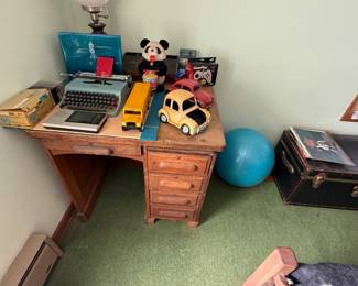 Vintage Desk, Typewritter, Toys