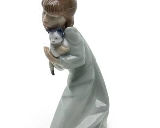 Lladro Spain Porcelain Figurine Sleepy Kitten 5712 Girl with Cat Antonio Ramos