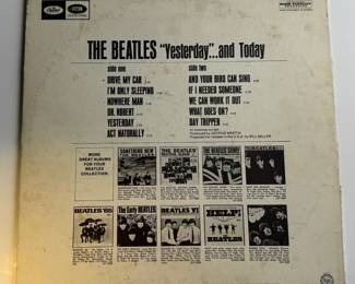 The Beatles Yesterday and Today Mono LP Vinyl T-2553 Capitol Rainbow Label