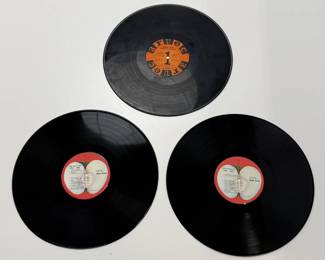 The Beatles 1962-1966 Apple SKBO 3403 & The Olympics Arvee A 423 Vinyl LP Lot