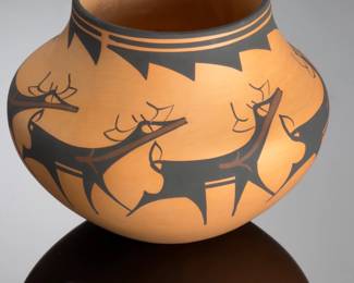 Zuni Pueblo Pottery Heartline Deer Olla Jar by Anderson & Avelia Peynetsa 2009