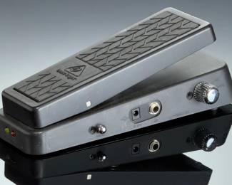 Behringer Hellbabe HB01 Optical Wah-Wah Guitar Effects Pedal