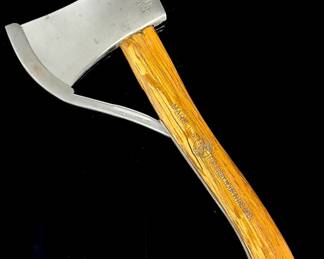 Marble's No. 6 Pocket Safety Axe Hatchet Folding Guard Wood Handle