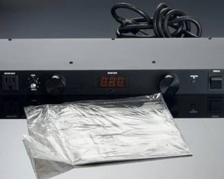 Furman M-8Dx Merit Series 15A Power Conditioner Rackmount Voltage Meter