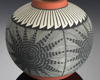 Vintage Acoma Pueblo Fine Line Pottery Seed Jar Vase, Signed V/Acoma