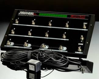 Voodoo Lab Ground Control Pro MIDI Foot Controller with Cables & Adapter