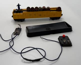 Vintage Lionel Trains No. 3562-50 Yellow AT&SF Operating Barrel Car Set