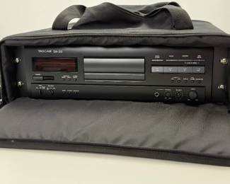 Tascam DA-20 Digital Audio Tape DAT Deck Player Recorder with Remote & Tapes