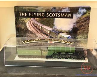 Cast Iron Model of "The Flying Scotsman" Train