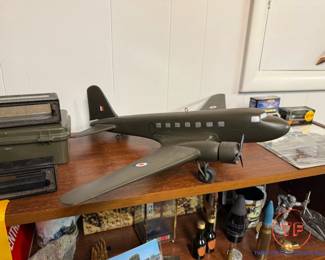 Model WWII Douglas C-47 Plane