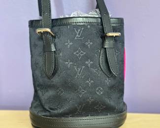 LV