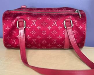 LV