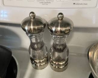 Pair of Olde Thompson Acrylic and Stainless Steel Pepper and Salt Mills