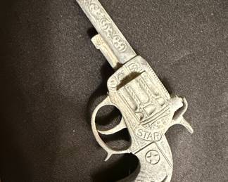 Vintage Hubley "Star" Cap Gun with Steer Head Grip