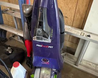Bissell ProHeat Pet Carpet Cleaner