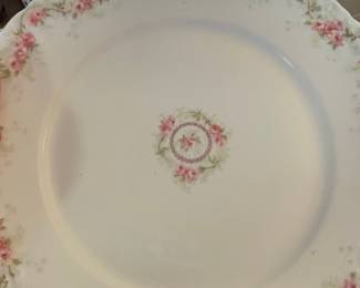 Theodore Haviland Limoges France Dinner Plate with Pink Roses