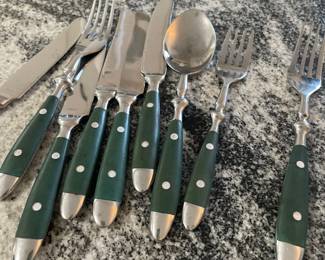 Hampton Silversmiths Stainless Flatware Set