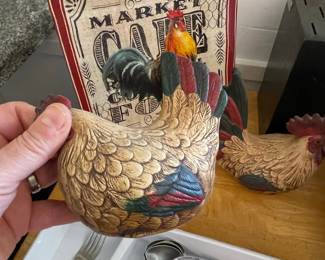 Ceramic Rooster Salt and Pepper Shaker Set
