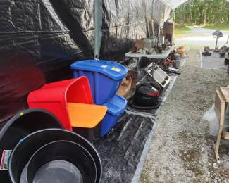 Large tubs and storage containers