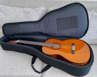 Yamaha CGS103A