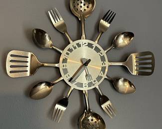 Cool kitchen utensil clock