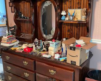 Dresser