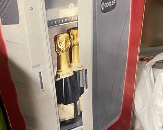 Mini fridge