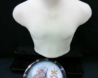 RR Clock      Mannequin