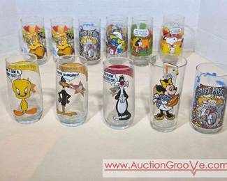 1 Collectible Vintage Drinking Glasses.