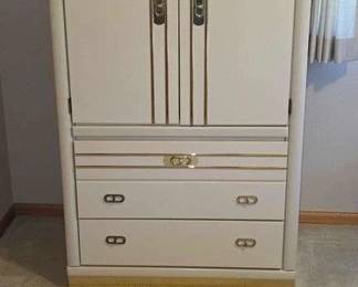 1 2 Door and 3 Drawer Dresser. White with Gild Trim