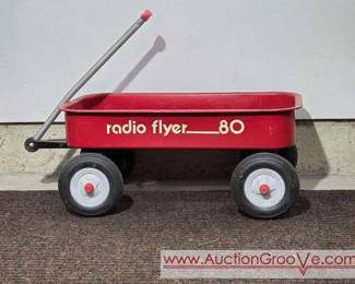 1 Radio Flyer 80 Wagon