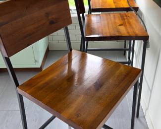 3 Bar stools