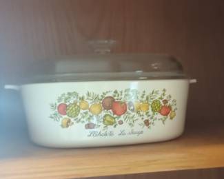 CorningWare Spice of Life L'Echalote La Sauge 4-Quart Casserole Dish with Lid