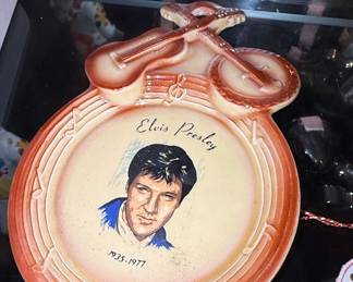 Elvis Presley Commemorative Ceramic Wall Plaque with Musical Accents