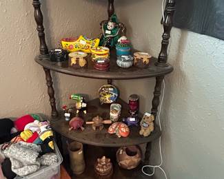 Victorian Style Spindle Corner Etagere